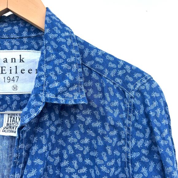 Frank & Eileen Barry Button-Up Shirt Cotton Blue Pineapple Print Medium - Picture 5 of 7